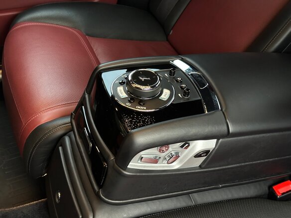 2016 Rolls-Royce Ghost I Рестайлинг (Series II), чёрный, 13200000 рублей - вид 22