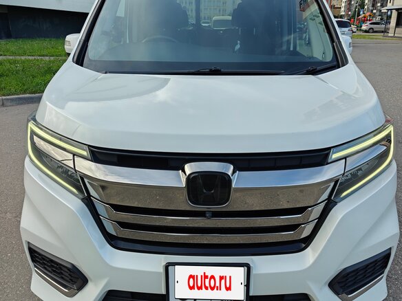2021 Honda Stepwgn V Рестайлинг, белый, 2750000 рублей - вид 2