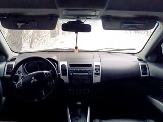 2007 Mitsubishi Outlander II, серебристый, 1045000 рублей, вид 5