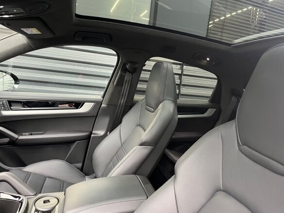 2025 Porsche Cayenne Coupé III Рестайлинг, чёрный - вид 18