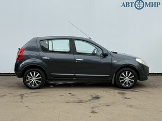 2010 Renault Sandero I, серый, 590000 рублей, вид 4