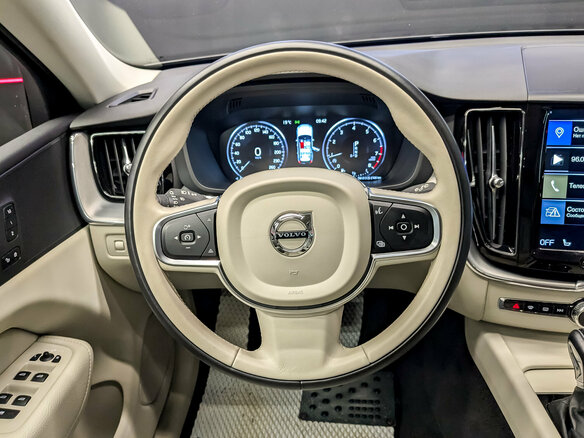 2020 Volvo XC60 II, зелёный - вид 22