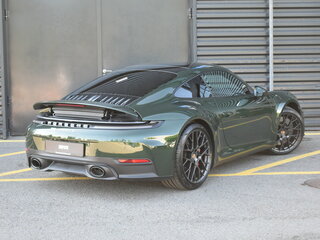 2026 Porsche 911 Carrera 4S VIII (992) Рестайлинг, зелёный, 25550000 рублей, вид 3