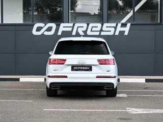 2017 Audi Q7 II (4M), белый, 4524000 рублей, вид 4