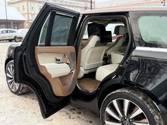 2026 Land Rover Range Rover P615 MHEV V, чёрный, 31000000 рублей - вид 6