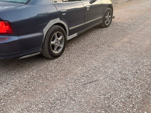 2002 Mitsubishi Galant VIII Рестайлинг, синий