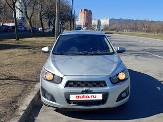 2012 Chevrolet Aveo II, серебристый, 460000 рублей, вид 2