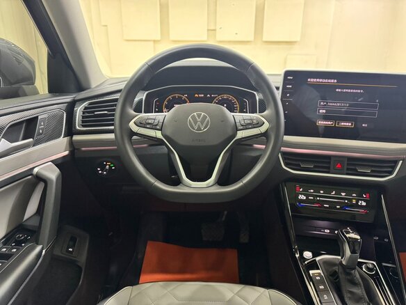 2022 Volkswagen Tayron I, серый, 2650000 рублей - вид 13