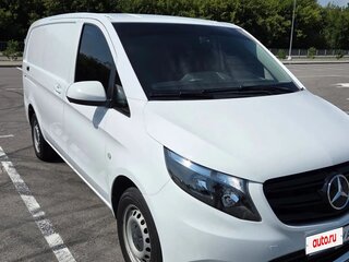 2022 Mercedes-Benz Vito III (W447), белый, 3850000 рублей, вид 1