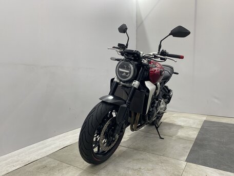 2018 Honda CB 1000R, красный, 845000 рублей, вид 5