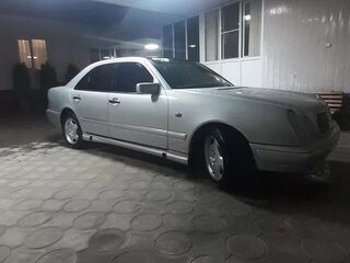 1999 Mercedes-Benz E-Класс 240 II (W210, S210), серебристый, 290000 рублей, вид 4