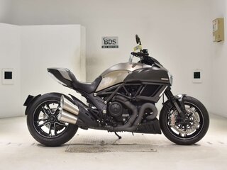 2015 Ducati Diavel, золотистый, 985000 рублей, вид 1