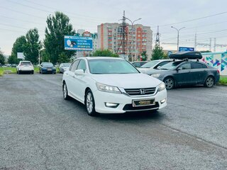 2013 Honda Accord IX, белый, 1799000 рублей, вид 4