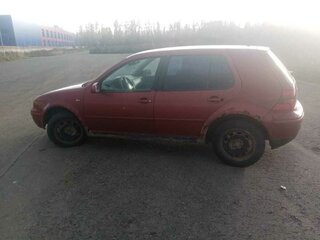 1998 Volkswagen Golf IV, красный, 150000 рублей, вид 5