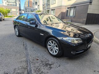 2012 BMW 5 серии 520i VI (F10/F11/F07), чёрный, 1450000 рублей, вид 2