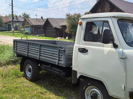 2003 УАЗ 3303, серый, 677000 рублей, вид 2