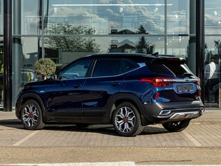2021 Kia Seltos I, синий, 2095000 рублей, вид 4