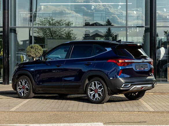 2021 Kia Seltos I, синий, 2065000 рублей - вид 3