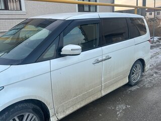 2006 Honda Elysion I, белый, 970000 рублей, вид 3