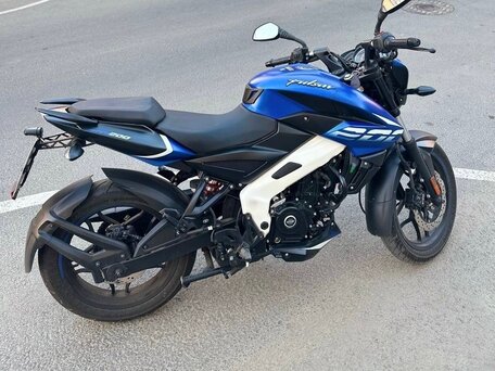 2022 Bajaj Pulsar NS 200, синий, 230000 рублей, вид 1