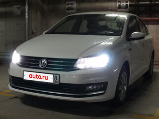2017 Volkswagen Polo V Рестайлинг, белый, 1370000 рублей, вид 4