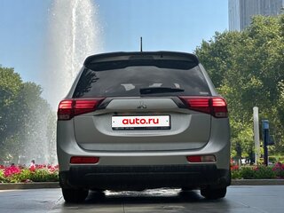 2013 Mitsubishi Outlander III, серый, 1290000 рублей, вид 3