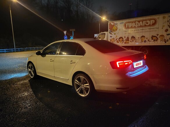 2017 Volkswagen Jetta VI Рестайлинг, белый, 1550000 рублей - вид 10