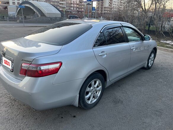 2011 Toyota Camry VI (XV40) Рестайлинг, серебристый, 1600000 рублей - вид 5