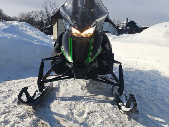2011 Arctic Cat M-Series, чёрный, 750000 рублей - вид 1