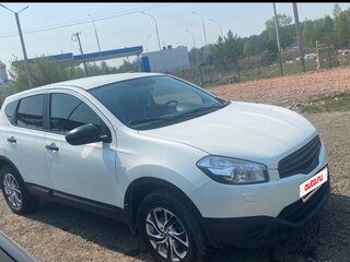 2013 Nissan Qashqai I Рестайлинг, белый, 850000 рублей, вид 1