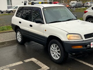 1997 Toyota RAV4 I (XA10), белый, 460000 рублей, вид 3
