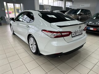 2019 Toyota Camry VIII (XV70), белый, 2900000 рублей, вид 5