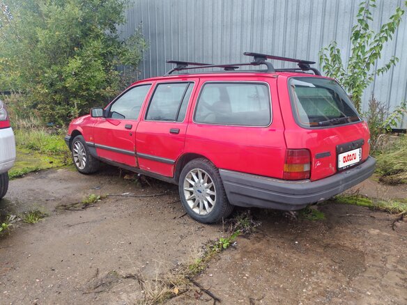1988 Ford Sierra I Рестайлинг, красный, 160000 рублей - вид 2