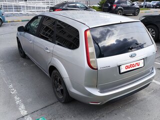 2010 Ford Focus II Рестайлинг, серебристый, 430000 рублей, вид 4