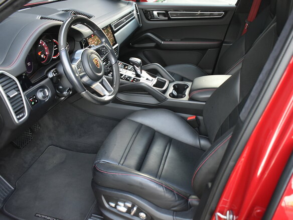 2021 Porsche Cayenne III, красный, 8990000 рублей - вид 14