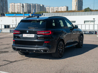 2020 BMW X5 M50d IV (G05/G18), чёрный, 6290000 рублей, вид 5