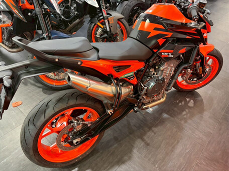 2023 KTM 890 Duke GP, оранжевый, 900000 рублей, вид 3