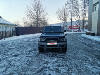 2002 Isuzu Bighorn II, зелёный, 1750000 рублей, вид 1