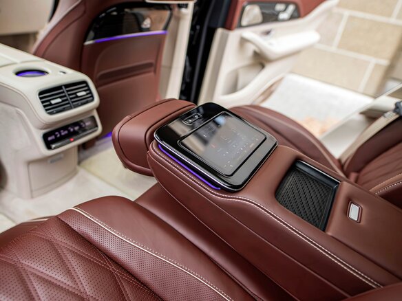 2024 Mercedes-Benz Maybach GLS 600 I Рестайлинг, чёрный - вид 27