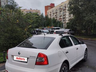 2012 Skoda Octavia II (A5) Рестайлинг, белый, 470000 рублей, вид 3