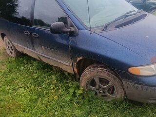 2000 Plymouth Voyager Grand III, синий, 350000 рублей, вид 3