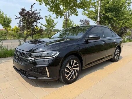2023 Volkswagen Lavida III Рестайлинг, чёрный, 1590000 рублей, вид 1
