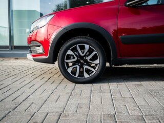 2026 Lada (ВАЗ) Granta Cross I Рестайлинг, красный, 1225000 рублей, вид 2