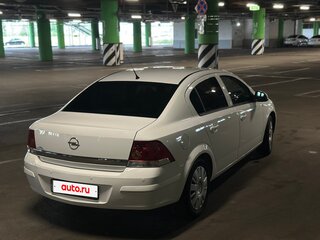2010 Opel Astra H Рестайлинг, белый, 550000 рублей, вид 5