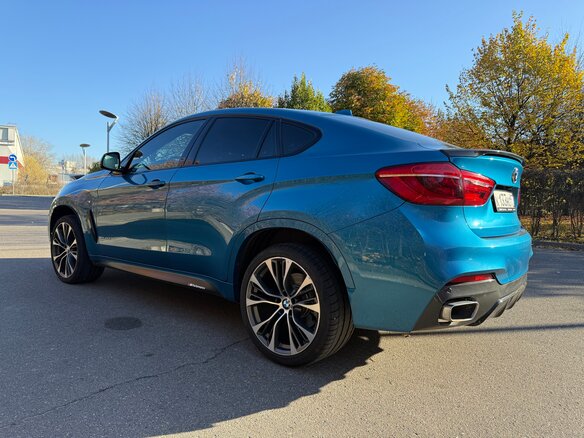 2018 BMW X6 40d II (F16), голубой, 5200000 рублей - вид 6