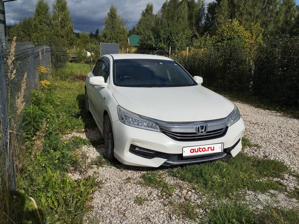 2017 Honda Accord IX Рестайлинг, белый, 2000000 рублей - вид 3