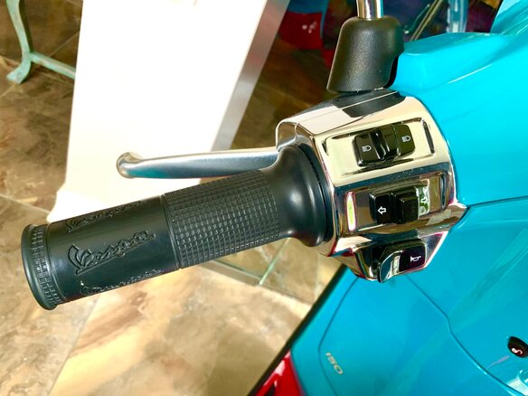 2023 Vespa Primavera, голубой, 755000 рублей - вид 8