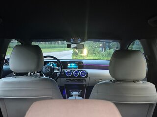 2018 Mercedes-Benz A-Класс 200 IV (W177), чёрный, 2550000 рублей, вид 2