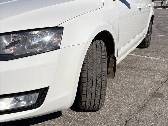 2014 Skoda Octavia III (A7), белый, 990000 рублей - вид 12
