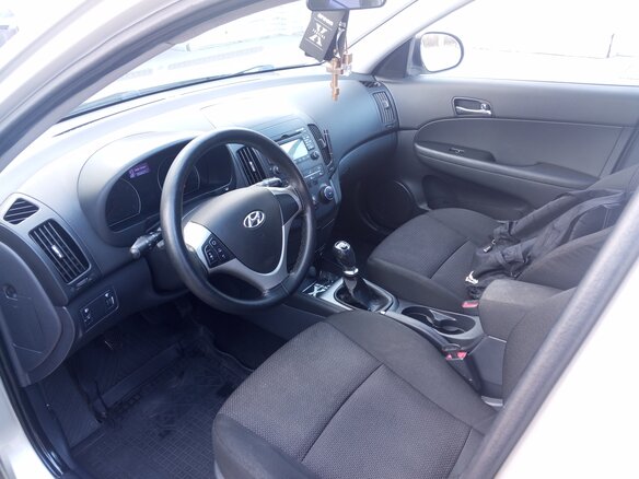 2011 Hyundai i30 I Рестайлинг, бежевый, 730000 рублей - вид 11